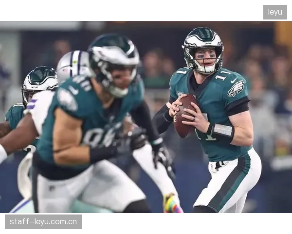 NFL借助GeniusSports的AI技术为NFL+平台打造“altcasts”数据流，提供战术分析等个性化视角
